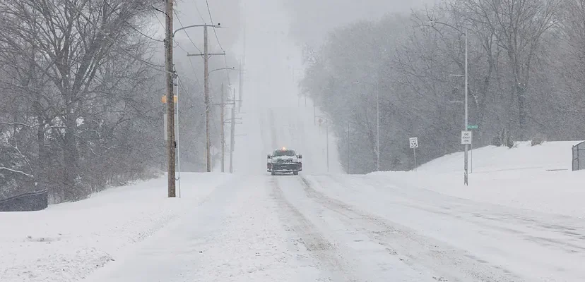 Estados Unidos en alerta: tormenta invernal provoca caos y precauciones en todo el país