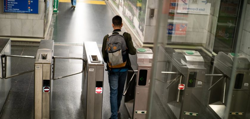 Crisis del transporte en Madrid: el dilema de las bonificaciones se intensifica