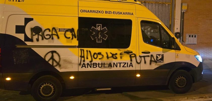 La polémica adjudicación del contrato de ambulancias en Cataluña: ¿cómo se llegó a esto?