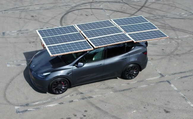 Tesla Model Y y las posibilidades del coche solar: ¿esperanza o ilusión?