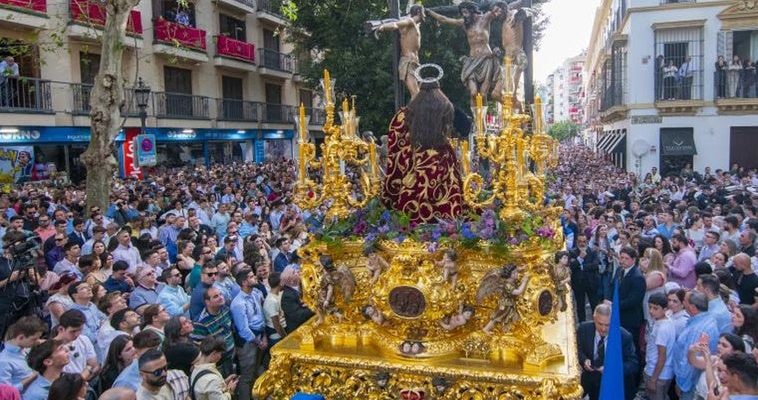 Las cofradías en Sevilla: el arte de coordinar el fervor religioso en la Semana Santa