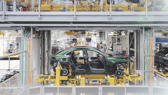 Porsche ante el dilema de producción: ¿el fin del 'made in Germany'?