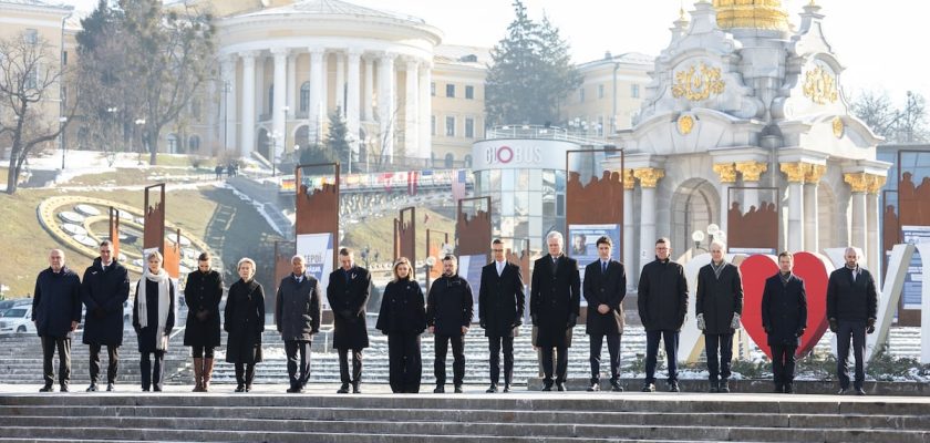 Europa intensifica su apoyo a Ucrania en medio de la incertidumbre: ¿es suficiente?