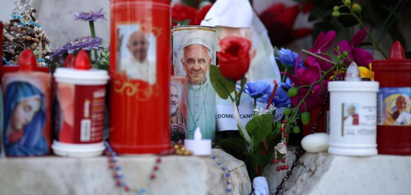 El complejo cuadro de salud del papa Francisco: una mirada a su situación actual y la importancia de la atención médica