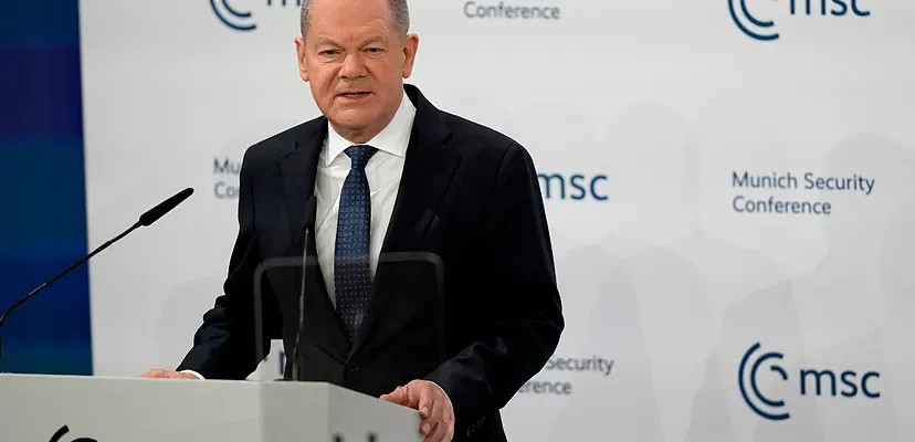 Olaf Scholz responde a las críticas de J.D. Vance: tensiones y elecciones en Alemania