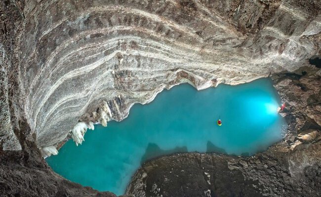 Descubrimiento del lago Neuron en Albania: el tesoro oculto de los Balcanes