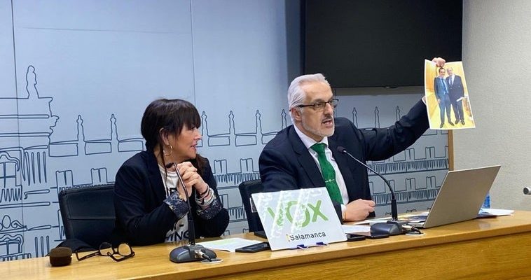 Crisis interna en Vox: problemas financieros y pasos hacia la expulsión