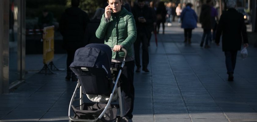 El hito histórico en derechos laborales: sentencia que reconoce permisos parentales remunerados en España