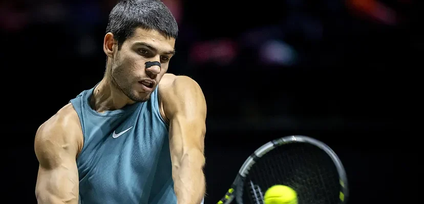 Carlos Alcaraz arranca con victoria en el ATP 500 de Rotterdam: análisis y reflexiones