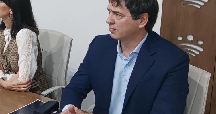 El intrigante caso de David Sánchez: ¿favoritismo o mera casualidad en la administración pública?