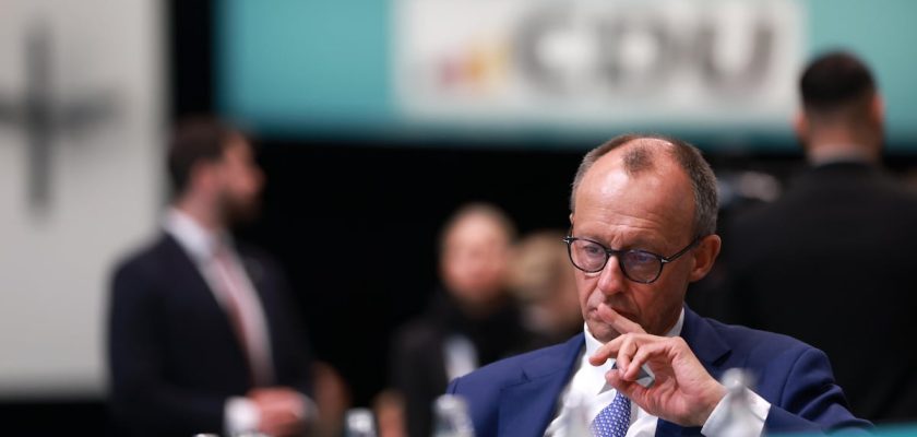 Friedrich Merz y el dilema democristiano: ¿una victoria asegurada o un camino lleno de espinas?