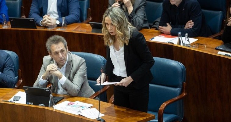 La batalla política en Madrid: mar espinar y su lucha contra ayuso en el ambiente tóxico del parlamento