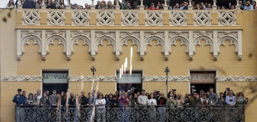 Las Fallas de Valencia 2025: pirotecnia, homenaje y celebraciones inolvidables