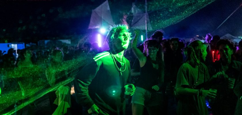 Los mossos prohibieron una fiesta rave en un balneario de Montserrat: ¿qué está pasando con las fiestas clandestinas?