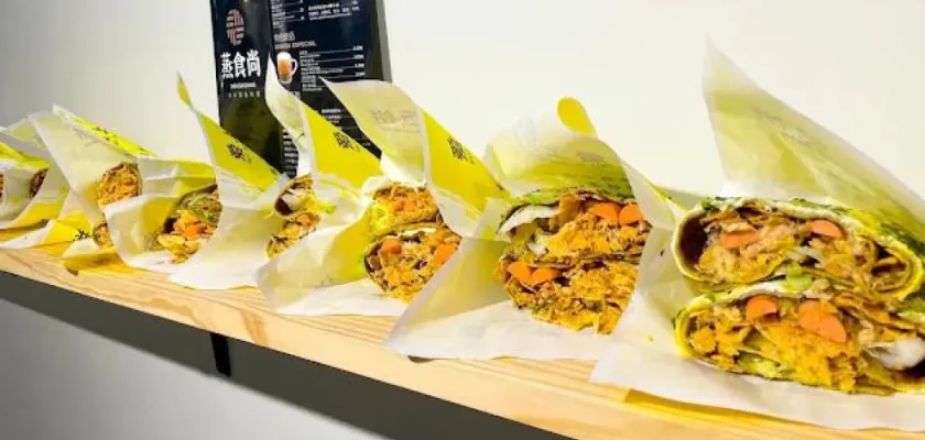 El asombroso fenómeno gastronómico del barrio de Usera: descubre el "McDonald's chino"