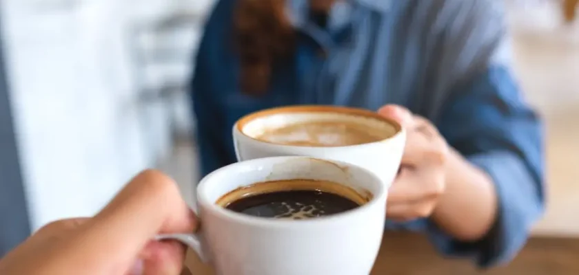 El inconfundible aroma del café: cinco tazas seguras y sus sorprendentes beneficios para la salud