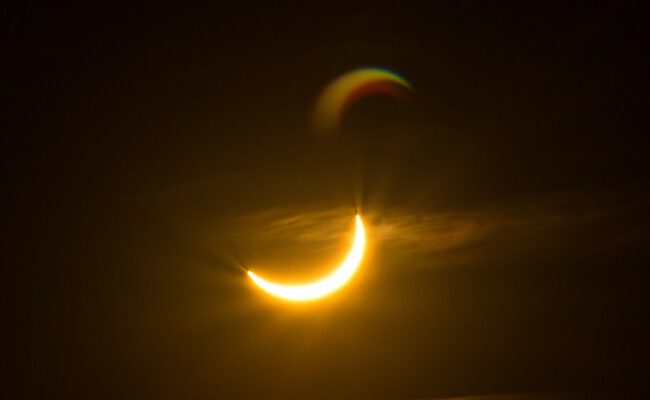 Un festín astronómico: disfruta de los eclipses que se avecinan en España