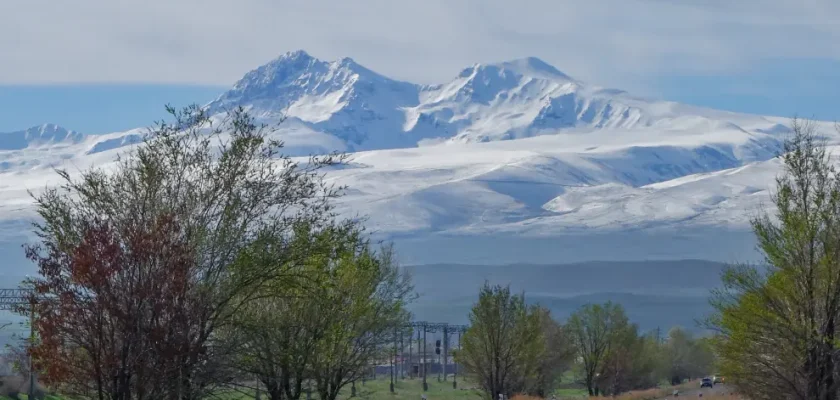 Avalancha en Armenia: españoles afectados y la importancia de la seguridad en montañismo