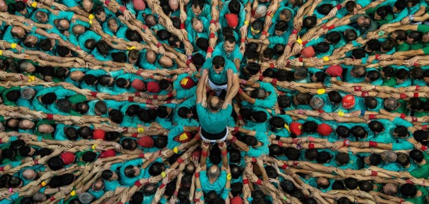 Los castellers de Vilafranca piden el retiro de un vídeo que distorsiona su imagen