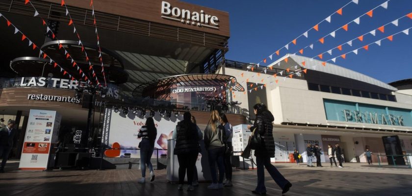 Castellana Properties adquiere el centro comercial Bonaire: ¿Qué significa para el futuro del retail en España?