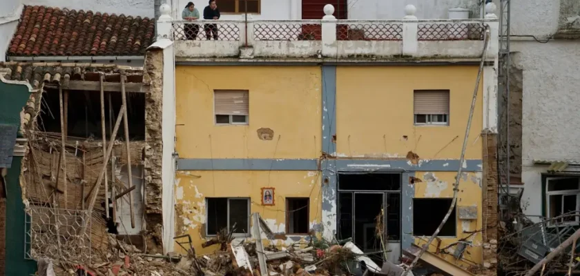 Un engaño tras otro: la alarmante estafa a víctimas de la DANA en Valencia