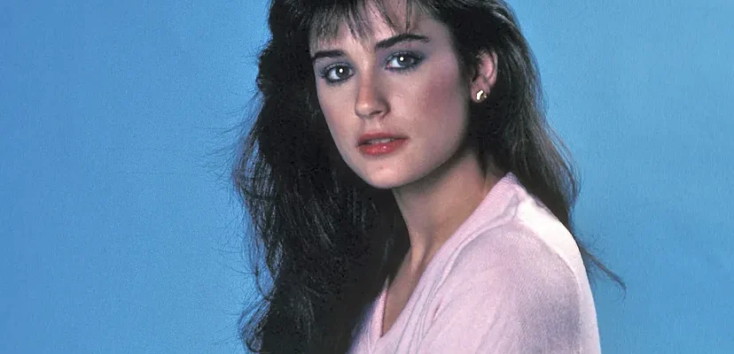 Demi Moore y el viaje de la autenticidad: un reflejo de la lucha en Hollywood