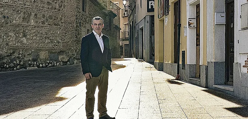 Lorenzo Silva y la evolución de la novela policiaca en España: del confinamiento a la narrativa del presente